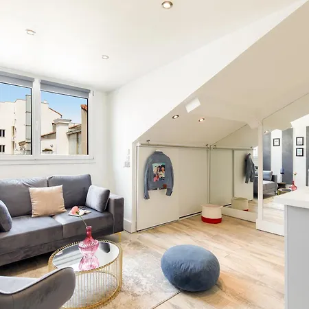 Cosy & Design A Cote Du Palais Et Des Plages Apartment *